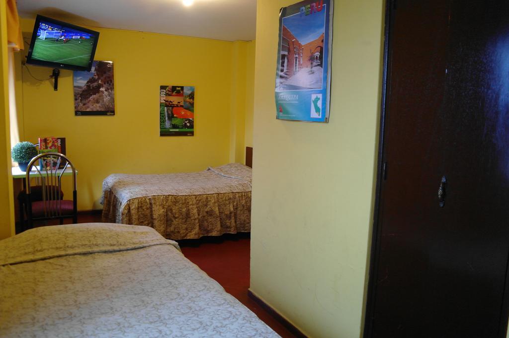 לימה Hostal Iquique מראה חיצוני תמונה