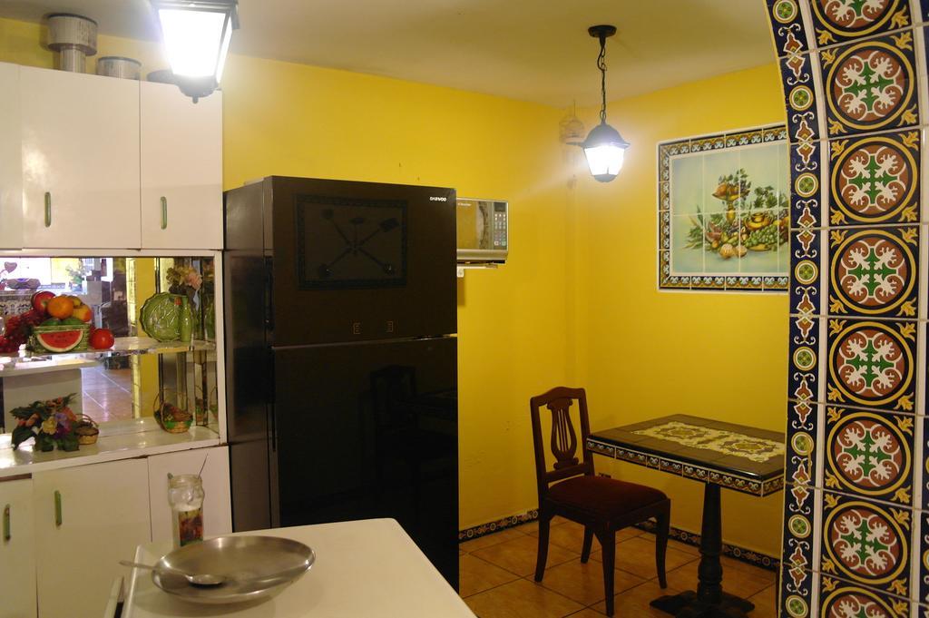 לימה Hostal Iquique מראה חיצוני תמונה