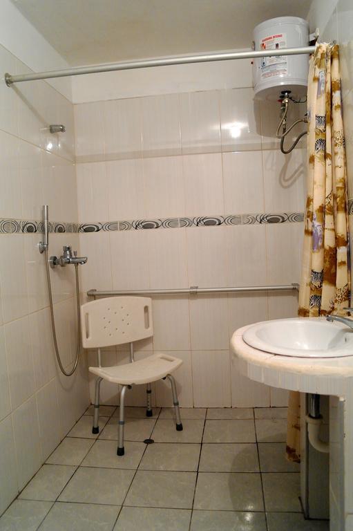 לימה Hostal Iquique מראה חיצוני תמונה