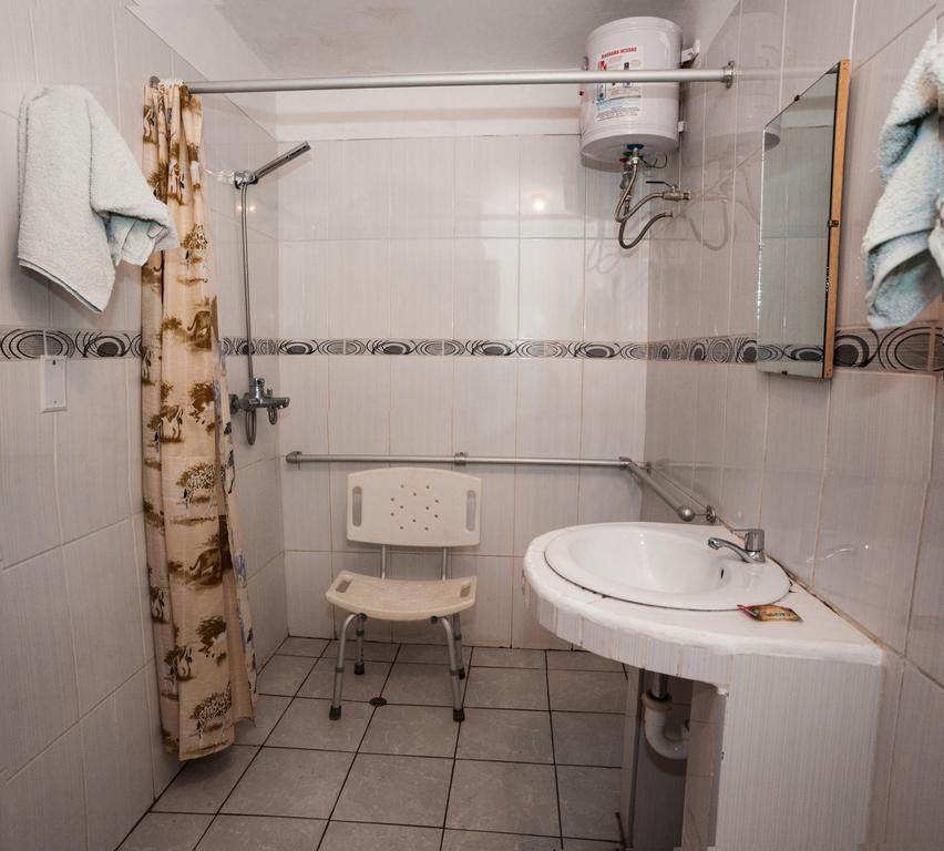 לימה Hostal Iquique מראה חיצוני תמונה